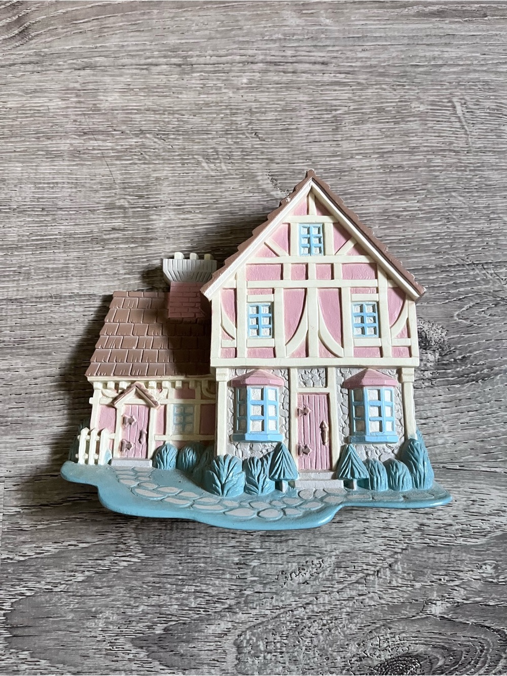 Vintage Burwood Cottage